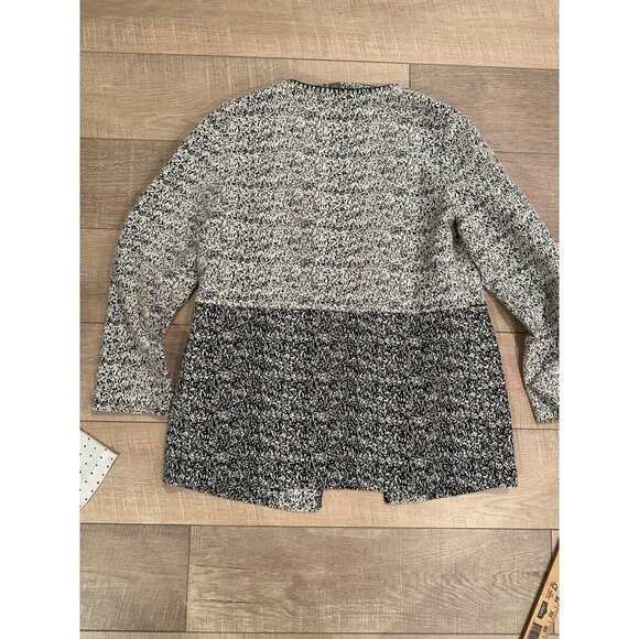 CHICOS WOMENS BLACK AND GRAY SIZE SMALL (CHICO'S 1) CARDIGAN SWEATER - Picture 8 of 9